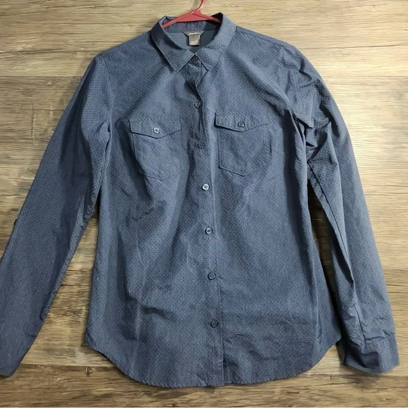 Eddie Bauer Blue Button Down Shirt with Relaxed Fit - Picture 1 of 8